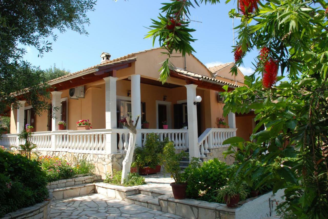 Alexandra' S Village House Kato Korakiana Exterior photo